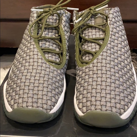 jordan future grade school